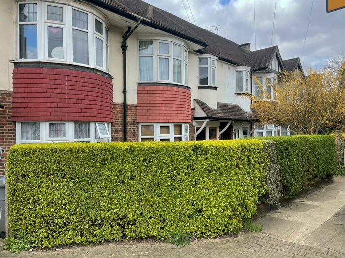 2 Bedroom Flat To Rent In Northview Crescent, Neasden, NW10