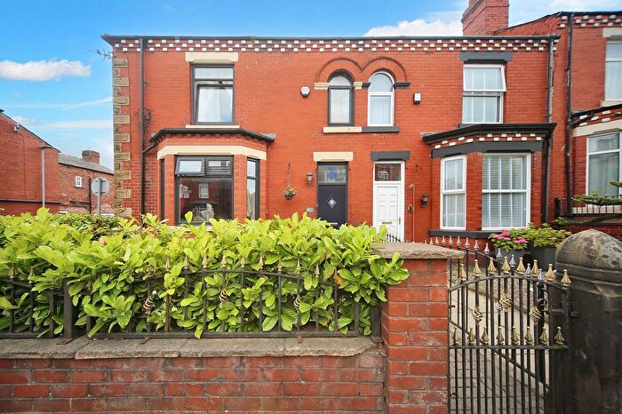 4 Bedroom End Of Terrace House For Sale In Ormskirk Road, Wigan, WN5
