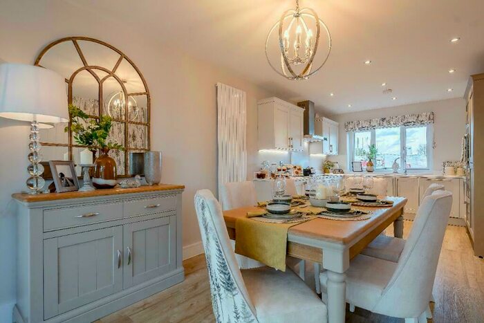 4 Bedroom Detached House For Sale In Off High Street/Cleyhill Gardens Chapmanslade, BA13