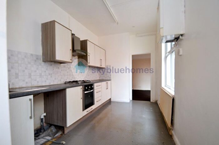 3 Bedroom Terraced House To Rent In Devana Road, Leicester, LE2