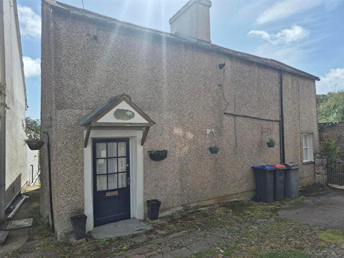 2 Bedroom Cottage To Rent In Calderbridge, Seascale, CA20