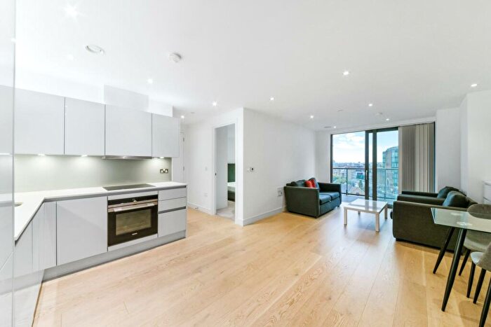 1 Bedroom Apartment To Rent In Heritage Tower, East Ferry Road, Canary Wharf, E14