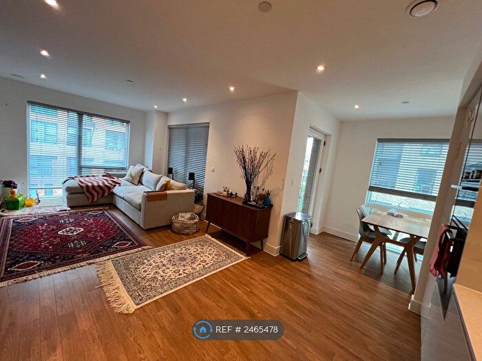 2 Bedroom Flat To Rent In Lismore Boulevard, London, NW9