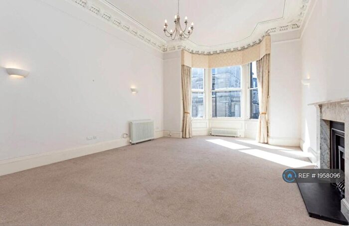 1 Bedroom Flat To Rent In Rosebery Crescent, Edinburgh, EH12