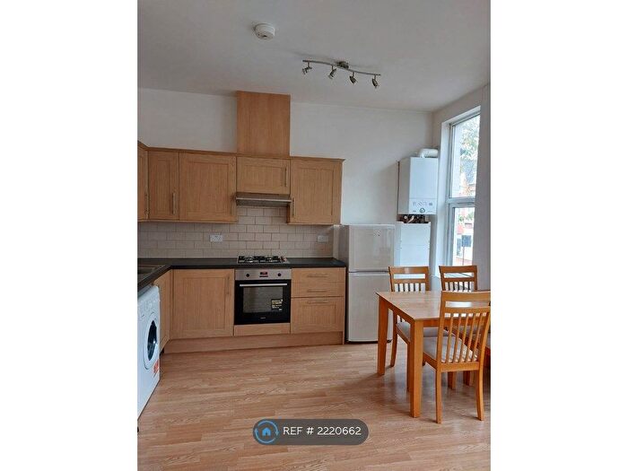 1 Bedroom Flat To Rent In London, London, N19