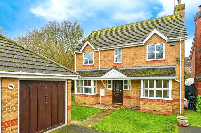 4 Bedroom Detached House To Rent In Aberaman, Emmer Green, Reading, Berkshire, RG4