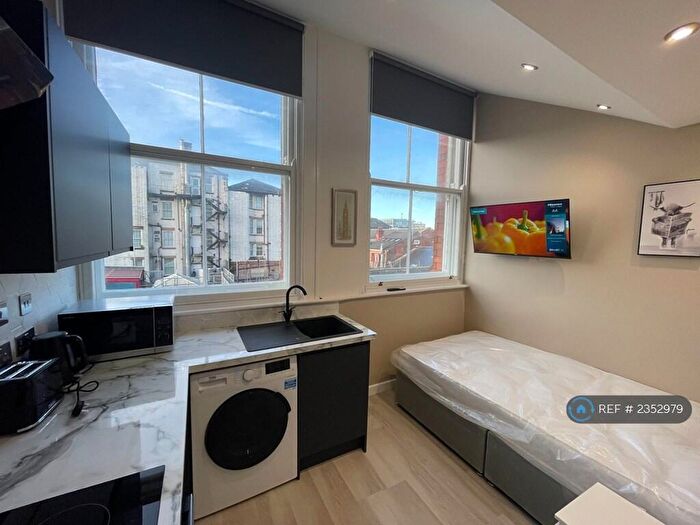 Studio To Rent In Broad Street, Nottingham, NG1