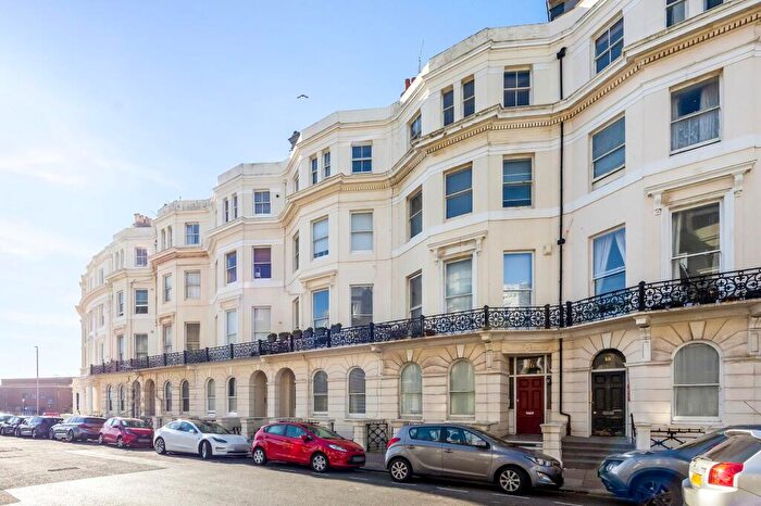 2 Bedroom Flat To Rent In St. Aubyns, Hove, BN3