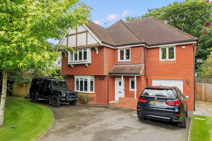 5 Bedroom Detached House To Rent In The Rise, Sevenoaks, TN13