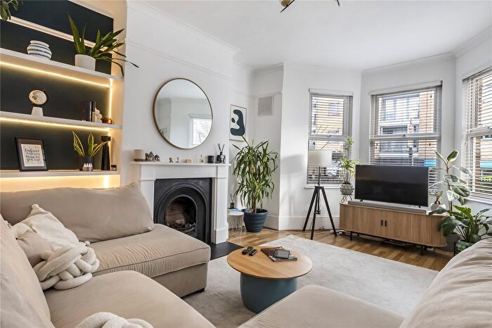 1 Bedroom Flat For Sale In Lordship Lane, London, N22