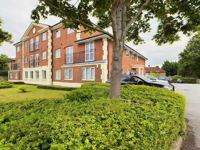 2 Bedroom Flat To Rent In Phoenix House, 133 Limpsfield Road, CR2