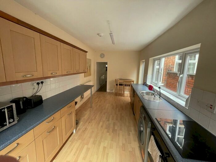 4 Bedroom Terraced House To Rent In Barclay Street, Leicester, LE3