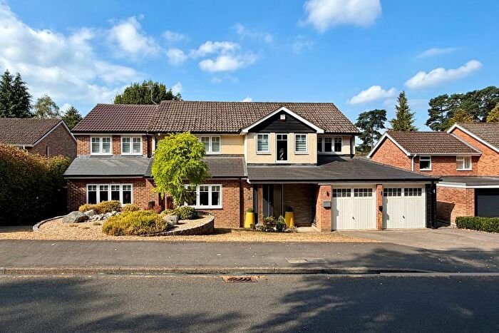 4 Bedroom Detached House For Sale In Green Hill Road, Camberley, GU15