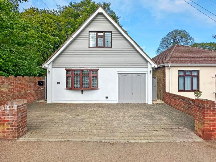 3 Bedroom Detached House For Sale In Durham Road, Gillingham, Kent, ME8