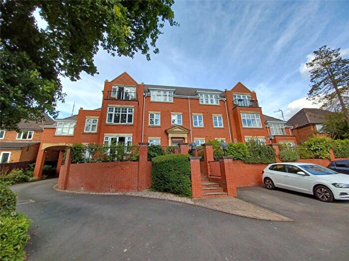 2 Bedroom Flat To Rent In Lichfield Road, Sutton Coldfield, West Midlands, B74