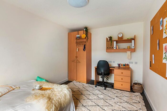 1 Bedroom Private Halls To Rent In Alderson Road North, S2