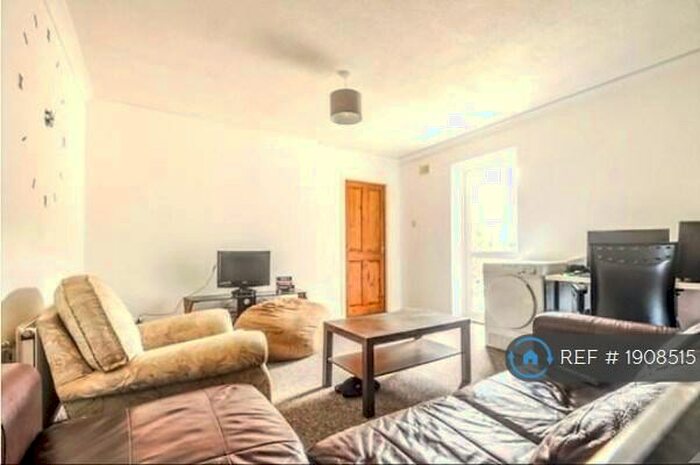 4 Bedroom Bungalow To Rent In Randolph Close, Leamington Spa, CV31