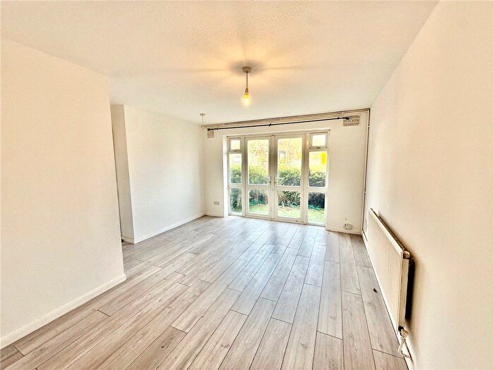 1 Bedroom Flat For Sale In Parry Road, London, SE25