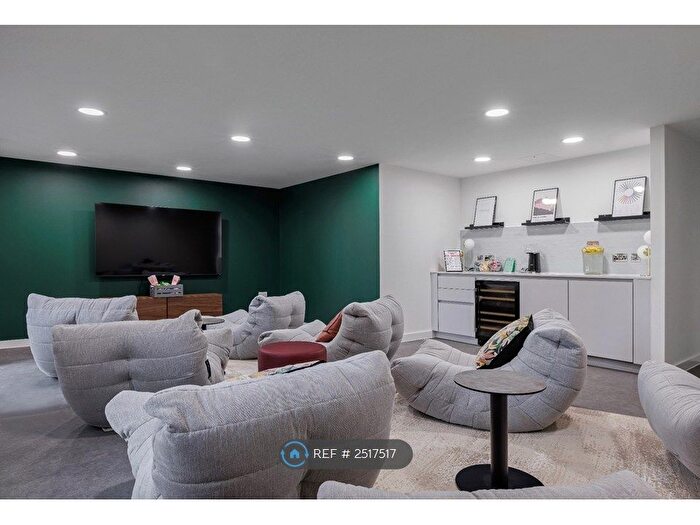 2 Bedroom Flat To Rent In Domain, Reading, RG1