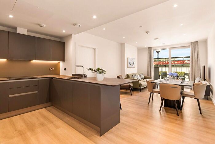2 Bedroom Apartment To Rent In Nine Elms Lane, London, SW11