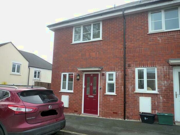 2 Bedroom End Of Terrace House To Rent In Parsons Close, Holsworthy, EX22