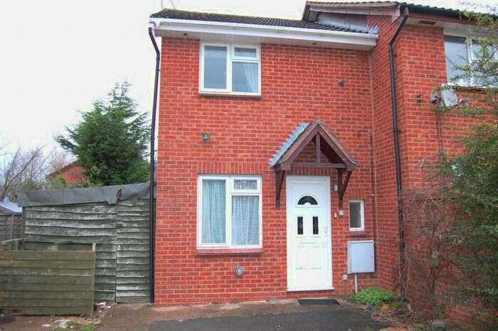 2 Bedroom Terraced House To Rent In Seymour Road, Alcester B49