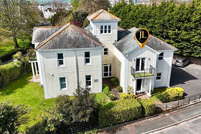 2 Bedroom Flat For Sale In St Marychurch, Torquay, TQ1
