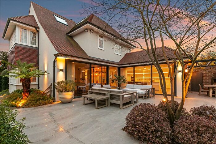 5 Bedroom Detached House For Sale In York Avenue, East Sheen, London, SW14