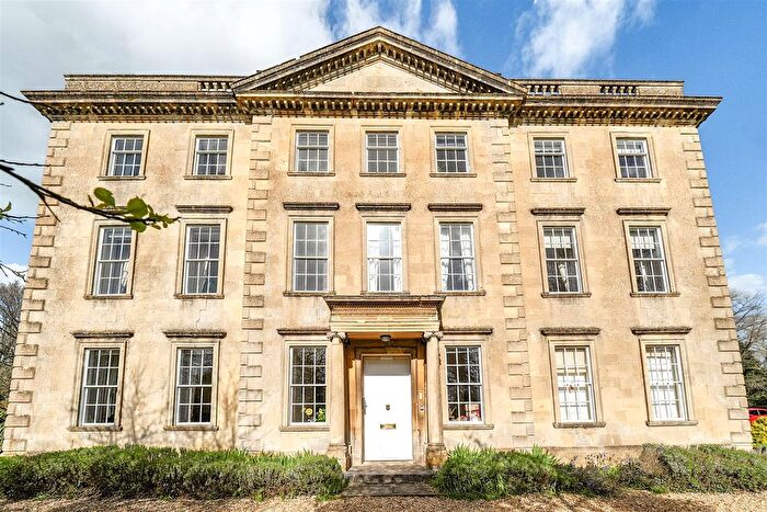 2 Bedroom Flat For Sale In Monkton Park, Chippenham, SN15