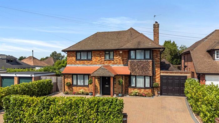4 Bedroom Detached House For Sale In Joiners Lane, Chalfont St. Peter, SL9