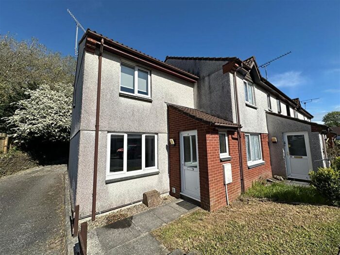 2 Bedroom End Of Terrace House For Sale In Springfield Close, St. Austell, PL25