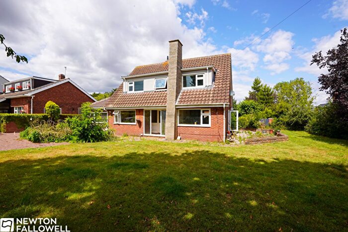 4 Bedroom Bungalow For Sale In Priestgate, East Markham, NG22