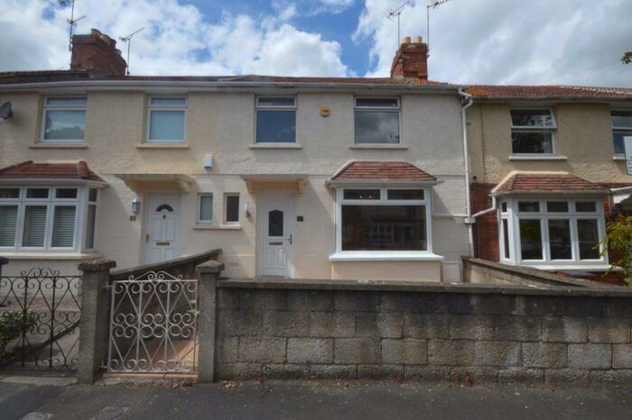 3 Bedroom House To Rent In Westmorland Road, Town Centre, SN1