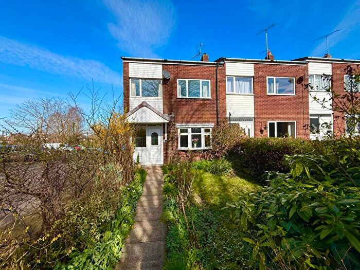 3 Bedroom End Of Terrace House For Sale In Jodrell Close, Macclesfield, SK11