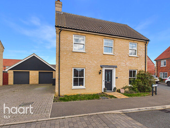 4 Bedroom Detached House For Sale In Tayberry Close, Ely, CB6