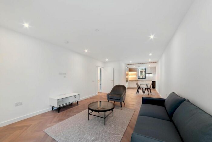 2 Bedroom Flat To Rent In Gauging Square, London Dock, London, E1W