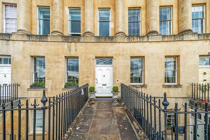 1 Bedroom Apartment To Rent In Royal Crescent Bath, BA1