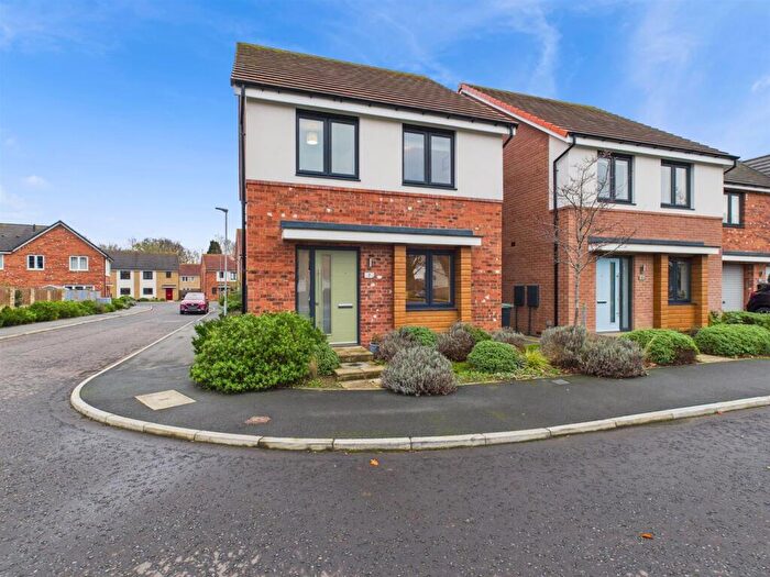 3 Bedroom Detached House For Sale In Lamorbey Walk, Birtley, Chester Le Street, DH3