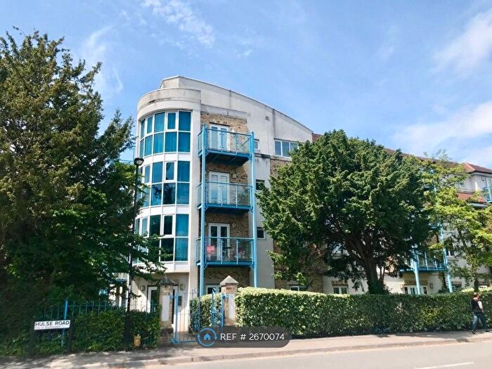 2 Bedroom Flat To Rent In Hulse Road, Southampton, SO15
