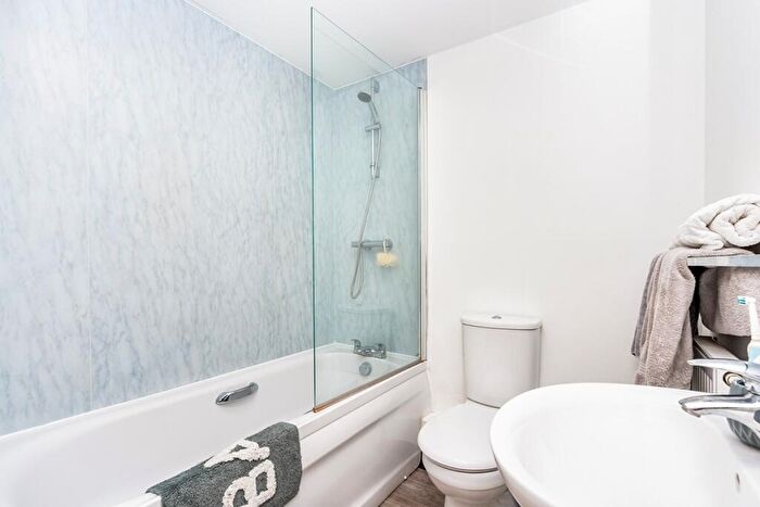 4 Bedroom House To Rent In Carlton House, Carlton Place, Southampton, Hampshire, SO15