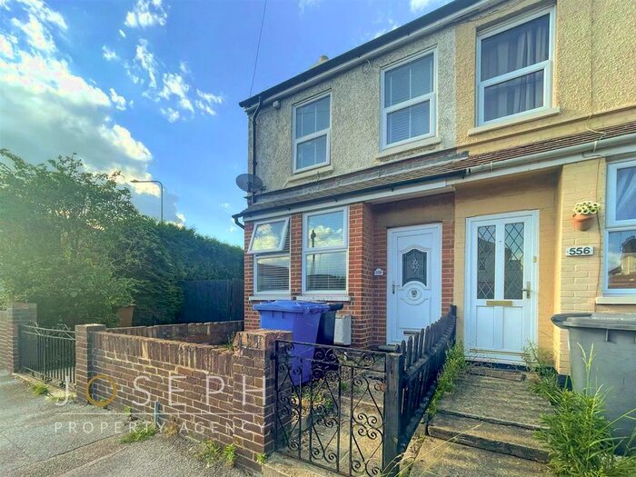 2 Bedroom Property To Rent In Bramford Road, Ipswich, IP1
