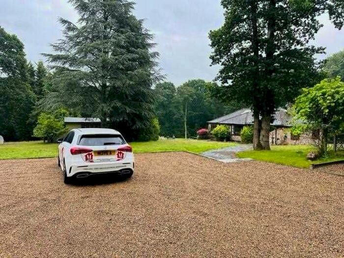 3 Bedroom Detached House To Rent In Parsonage Lane, Farnham Common, Slough, SL2