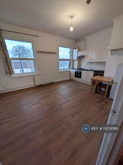 1 Bedroom Flat To Rent In Romford Road, London, E12