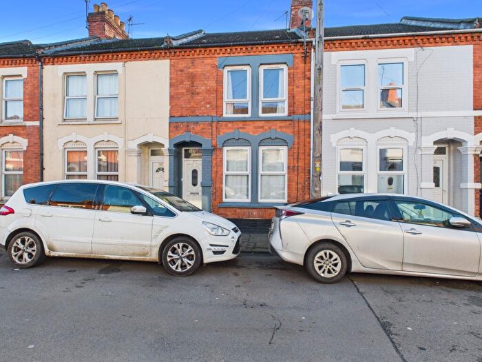 3 Bedroom Terraced House To Rent In Cowper Street, Northampton, NN1