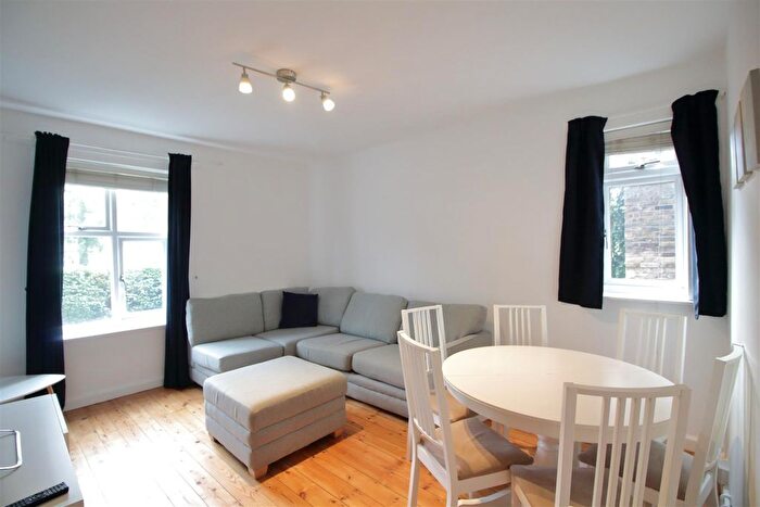 1 Bedroom Flat To Rent In Brixton Hill, London, SW2