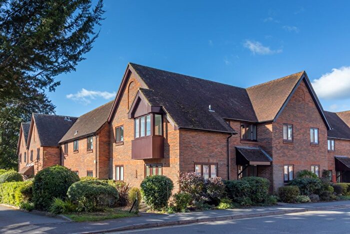 1 Bedroom Flat To Rent In Alders Court, Station Road, Alresford, Hampshire, SO24