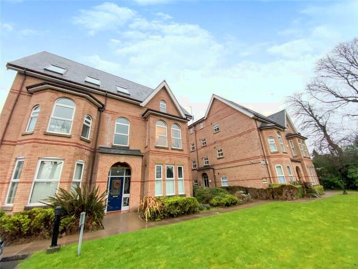 2 Bedroom Apartment To Rent In Hart Road, Manchester, M14