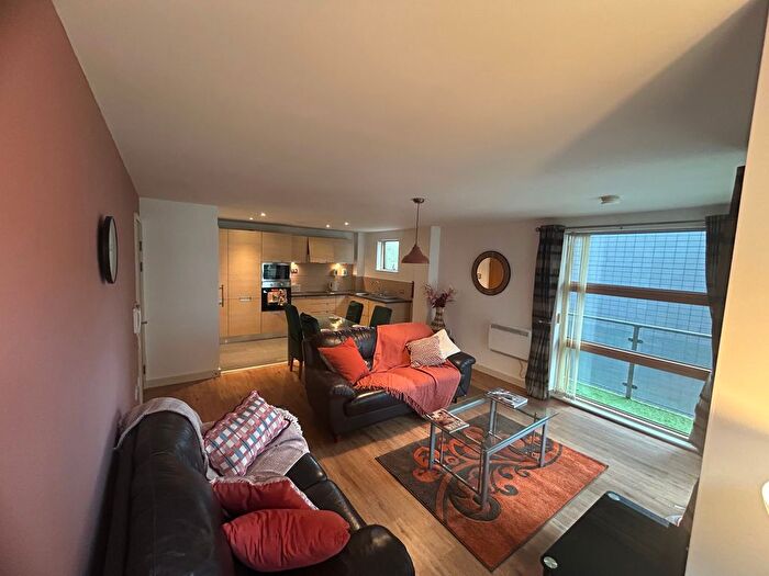 2 Bedroom Property To Rent In Hornbeam Way, Manchester, M4