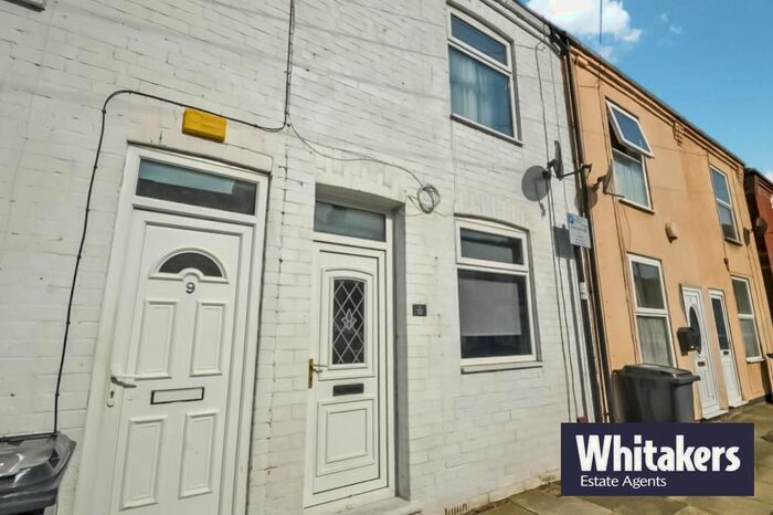 2 Bedroom Terraced House To Rent In Whitby Street, Hull, HU8