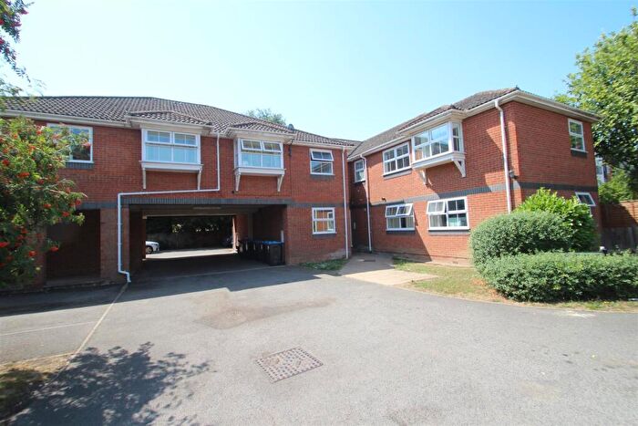 1 Bedroom Maisonette To Rent In Alison Court Wood End Close, Hemel Hempstead, HP2